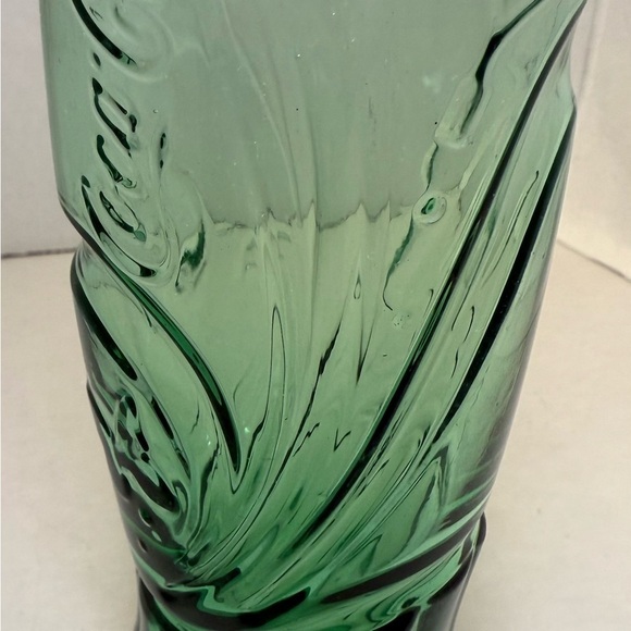 Coca Cola McDonalds Glass Embossed
Butterfly Balloon Green Limited Edition - Picture 3 of 7